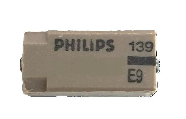 100 мкФ 16 В 20% (139 CLL)