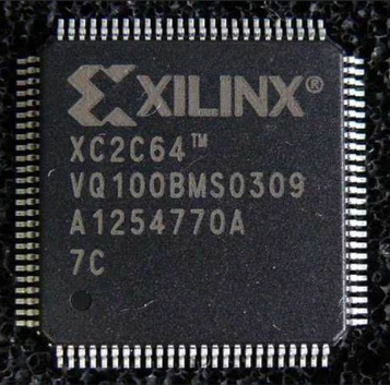 XC2C64-7VQ100I
