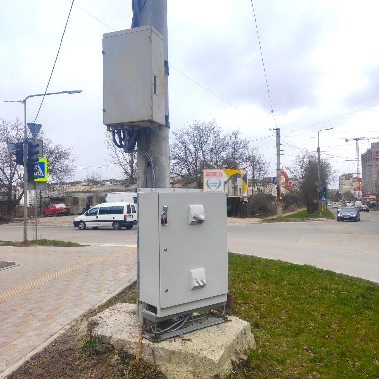 Однофазні джерела безперебійного живлення