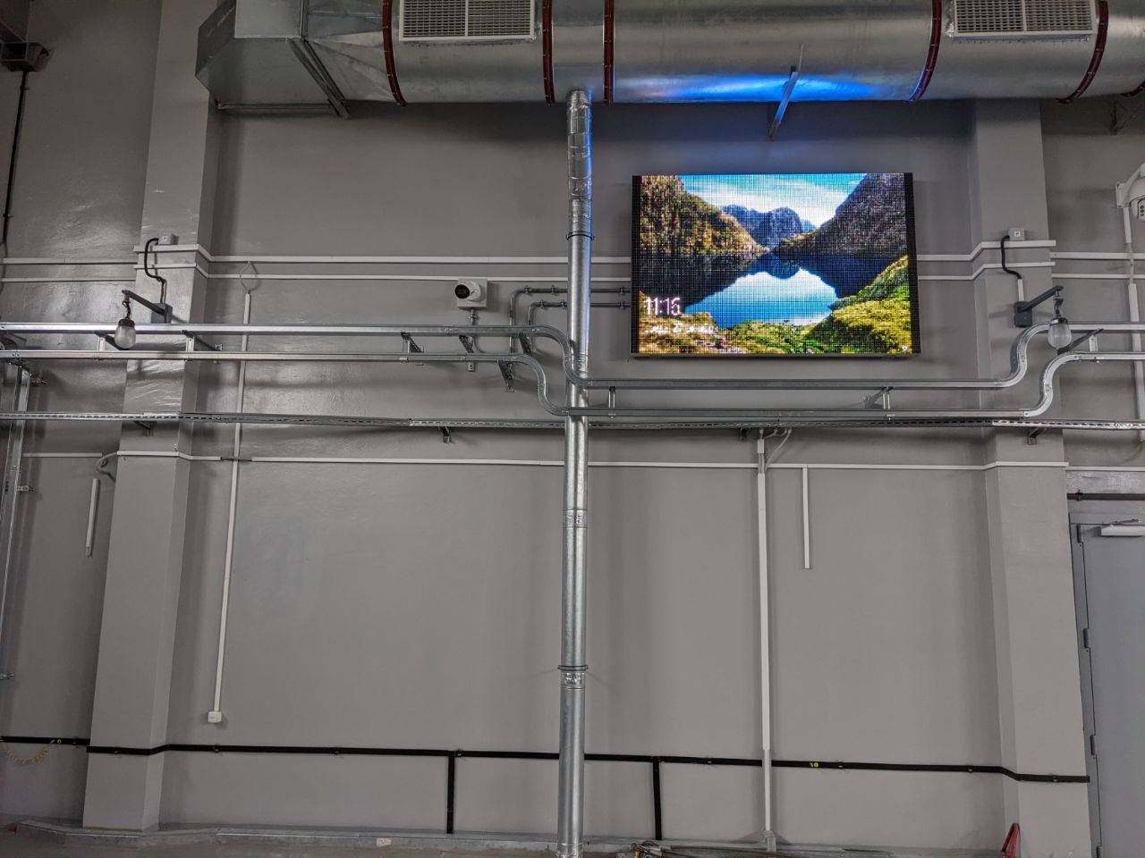 Specialized LED screens, LED screens