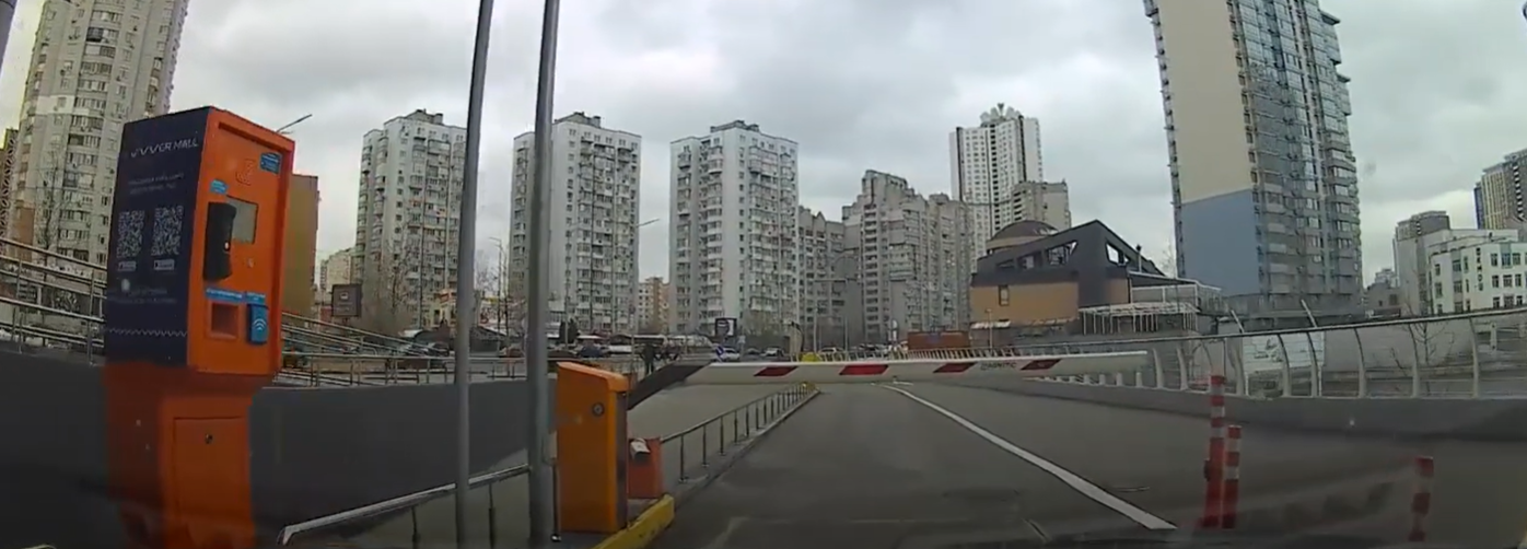 Модернізація паркувального обладнання СЕА в "River Mall"