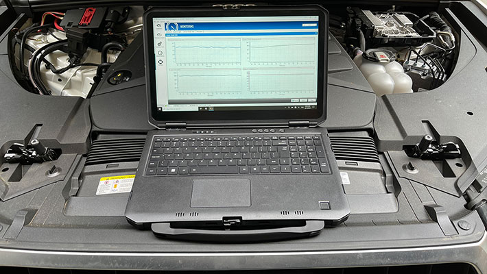 Winmate L156AD Rugged Laptop